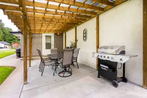 ~Bright & Serene ~ Central Location ~ BBQ ~ Pkg - Image 3