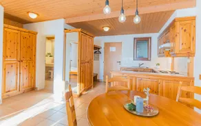 stunning views, access directly to the skiing area - Image 4