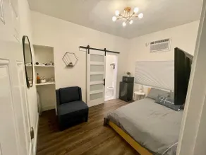 Cozy Tower Hideaway | Private Entrance 16 - Image 2