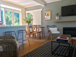 ”Morrie” mid century cottage Daylesford - Image 2