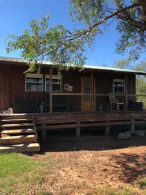 Rustikale Kabine auf dem Texas Red River - Image 5