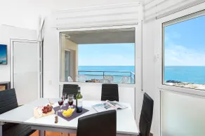 Santa Susanna Skyline Apartment - Image 2