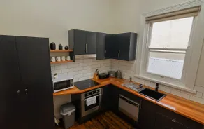 Fairy Street Apartment - Image 2