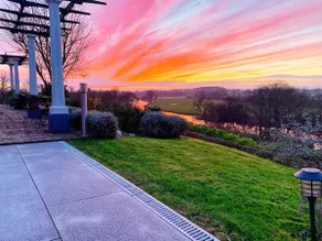 #1 Luxurious Lake Retreat, Breathtaking Views! 5★ - Image 3