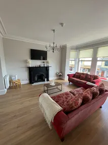 57 Main Street Newcastle Luxury Central Apartment - Image 3