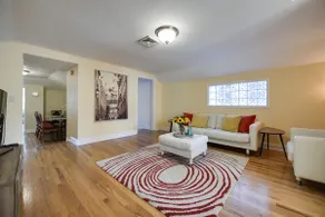 Nassau Condo in the Heart of Princeton w/Parking - Image 2