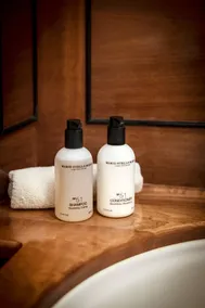 Boutique Luxury - central & quiet! - Image 3