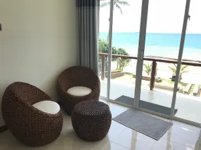 VILLA SANARA Absolute Beach Front Colombo North - Image 5