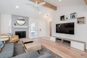 7 mi to DT modern house in 3B/2B Shaded outdoor ar - Image 3