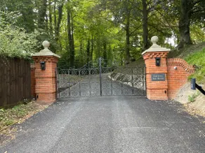 The Summer House - Image 4