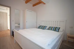 Residence near Rovinj with parking - Image 4