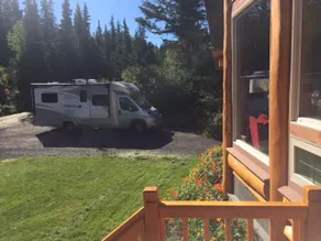 Anchorage Family Guesthouse - Image 2