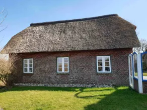 „Hyggelig am Deich“ Cottage under thatch - Image 4