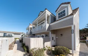 Mandalay Shores Coastal Retreat 1BR Townhouse - Image 2