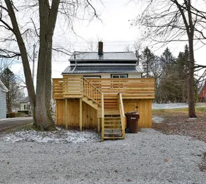 The Towpath Retreat-A Cozy Farmhouse Stay - Image 2