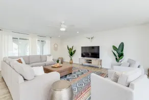 Ultimate Family Retreat – Pool & Prime Location! - Image 2