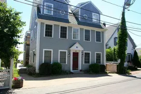 West End Getaway - Image 4