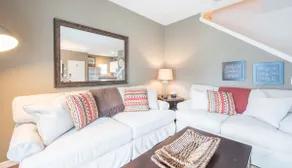 Cozy 4 bedroom townhouse in a gated community - Image 4