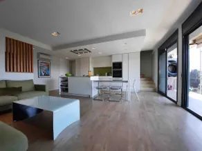 Duplex-Penthouse-Wohnung mit großer Terrasse nahe dem Strand von Sant Antoni - Image 3