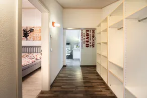 Quiet and modern vacation apartment with mountain views - Image 4