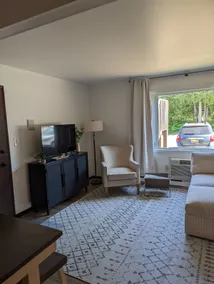 Quincy View King Suite - Image 2