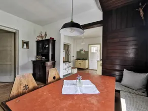 Charming old building apartment - Image 5