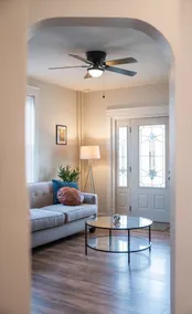 The Garden Spot Monstera Suite Free parking - Image 4