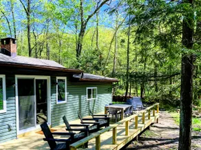 3Br Creekside Cottage on 130 acre forest w/ trails - Image 3