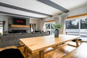 Walk To Ski Hill- HOT TUB & SAUNA - Image 4