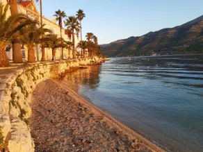 Blaga Apartment - Sunrise - Image 4