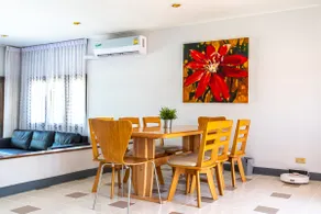 F4 Beach house Kitchen BBQ 3 bedrooms Large yard - Image 3