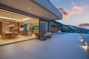 Amfitriti Luxury Villa - Image 3