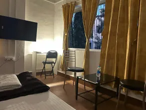 cute quiet studio opposite osho garden pune - Image 3
