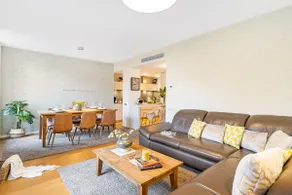 LUXURY LAYETANA - Image 4