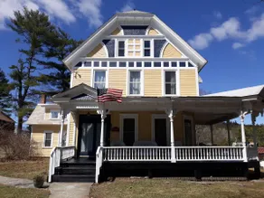Cozy Adk Victorian! Ski, hike, hottub, relax! - Image 2