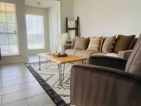 Cozy Boho Retreat - Image 4