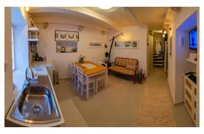 Casa di città vecchia con terrazza panoramica / vista sul porto e sulla città - Image 3
