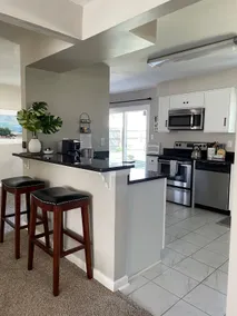 Quiet Stay near Bay. Walk to Oceanview access - Image 4