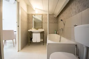 Di Fazio Suite 9 - Image 2