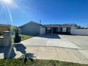 Entire 3BR home near Disneyland & Beaches - Image 2