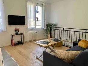 Cozy Duplex with Patio - Image 4