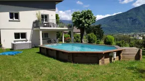 Apartment in a house with a pool and a hot tub - Image 5