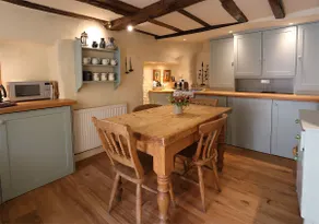 Black Swan Cottage - Image 2