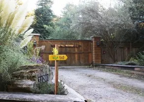 Charmingly Rustic-Pampered Comfort - Image 5