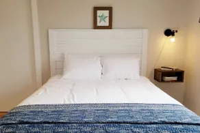 Beautiful and Private 4-Star Suite 1 - Image 5