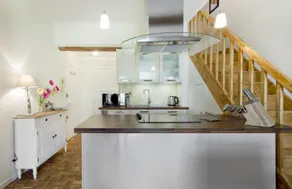 Chic appt with AC/WIFI for 4 in center old Antibes - Image 4