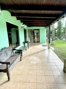 THE LAKE HOUSE - Image 5
