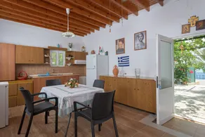 Garden Stegna Beach House - Image 4