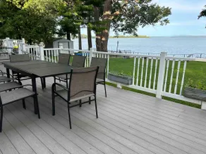 Lakeside Sunrise Cottage with hot tub - Image 4