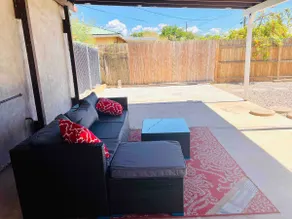 Private home in the heart of Albuquerque - Image 2